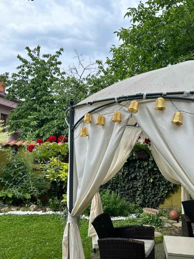 Lux Garden Home D Kumanovo Exterior photo